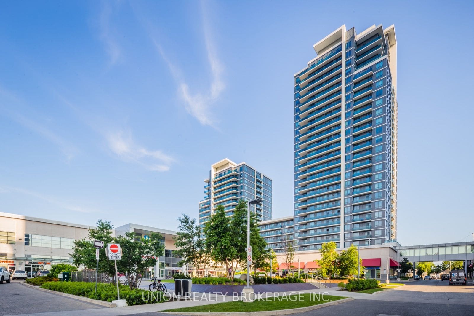 7161 Yonge Street Suite 1530 - Wright Sisters Group