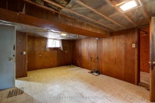 40 Red Deer Avenue Basement
