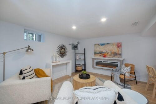28 Singleton Road