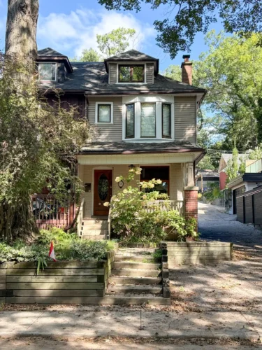 16 Cedar Avenue