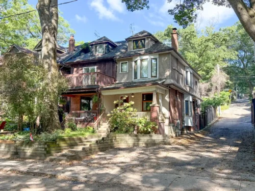 16 Cedar Avenue