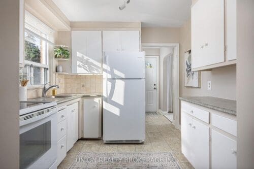 143 Lilian Drive