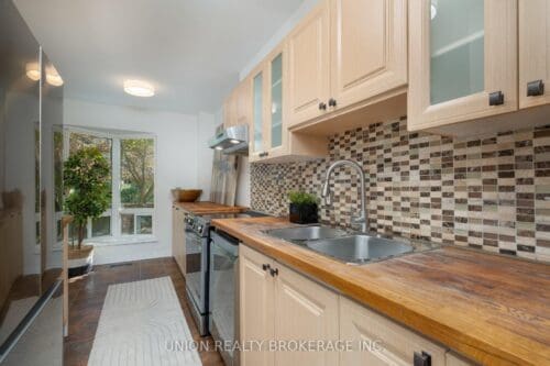 30 Livingston Road Townhome 11
