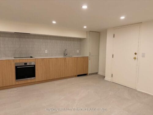 53 Wineva Avenue Lower Unit
