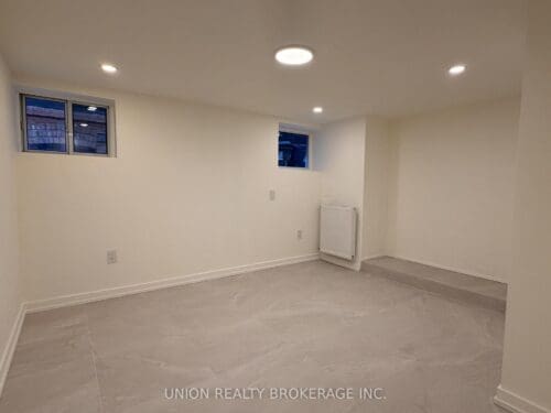 53 Wineva Avenue Lower Unit